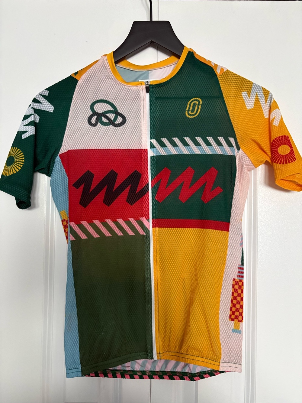 Ostroy “Macchina” Women’s Mesh Cycling Jersey, Medium